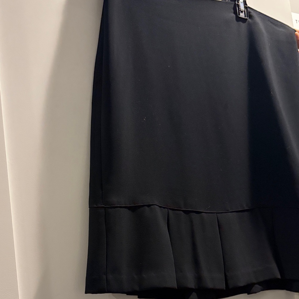 Elegant Black Women's Skirt